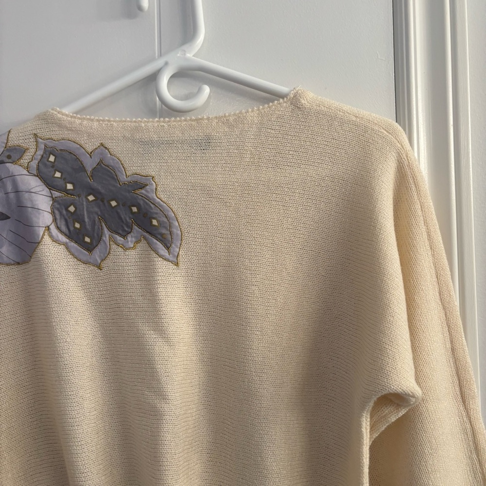 Elegant Cream Floral Sweater - Picture 14 of 14